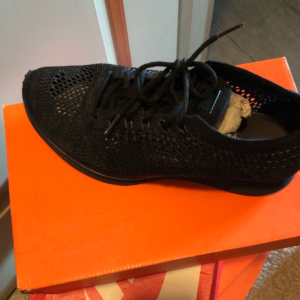 Nike Flyknit Racers